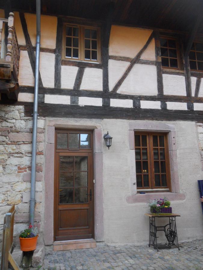Le Winzer Apartment Бергхайм Екстериор снимка